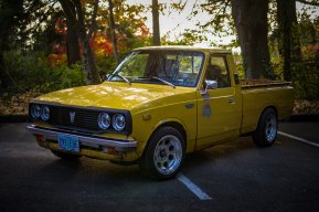 W_lux77