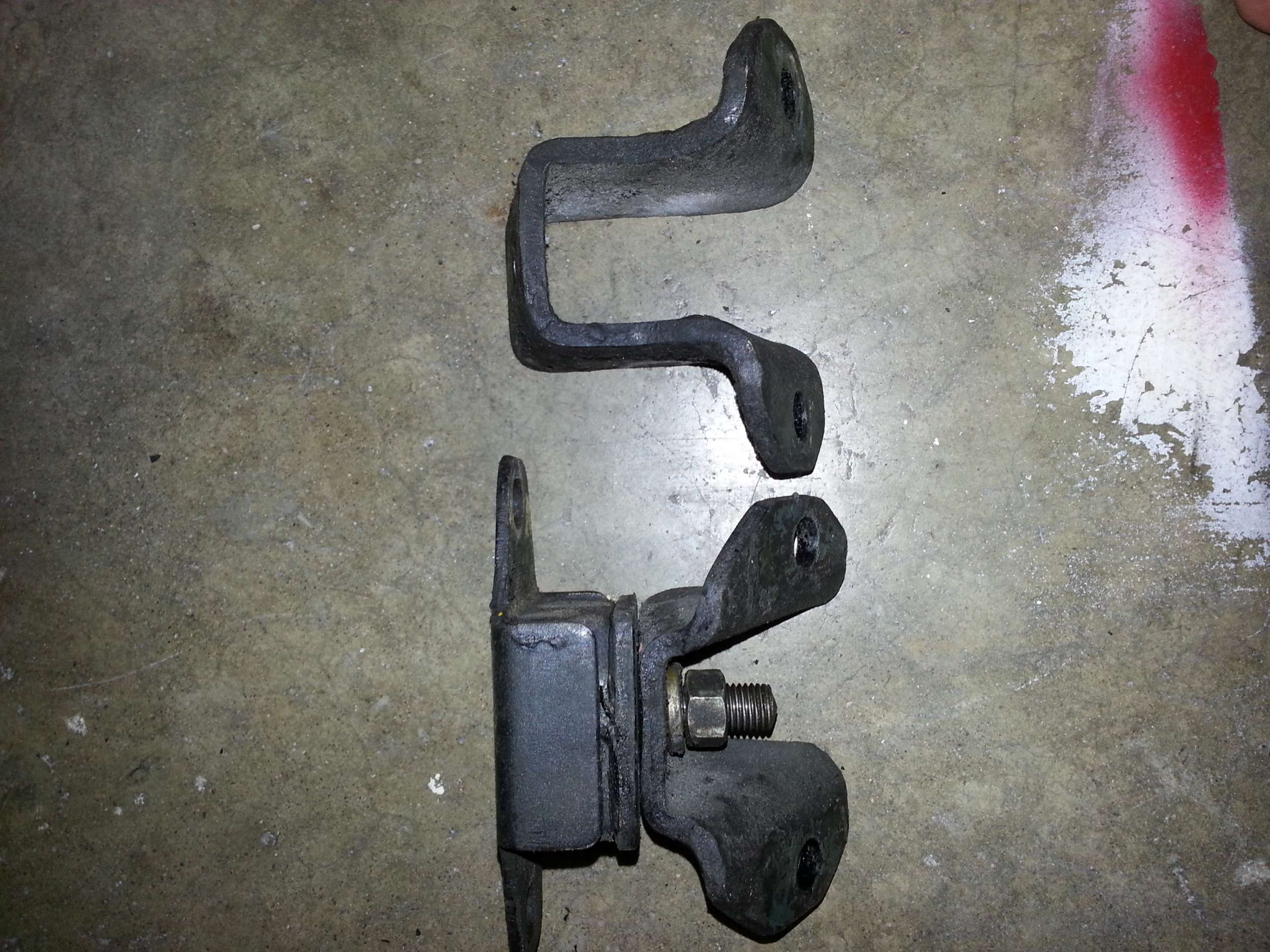 18r hilux bracket