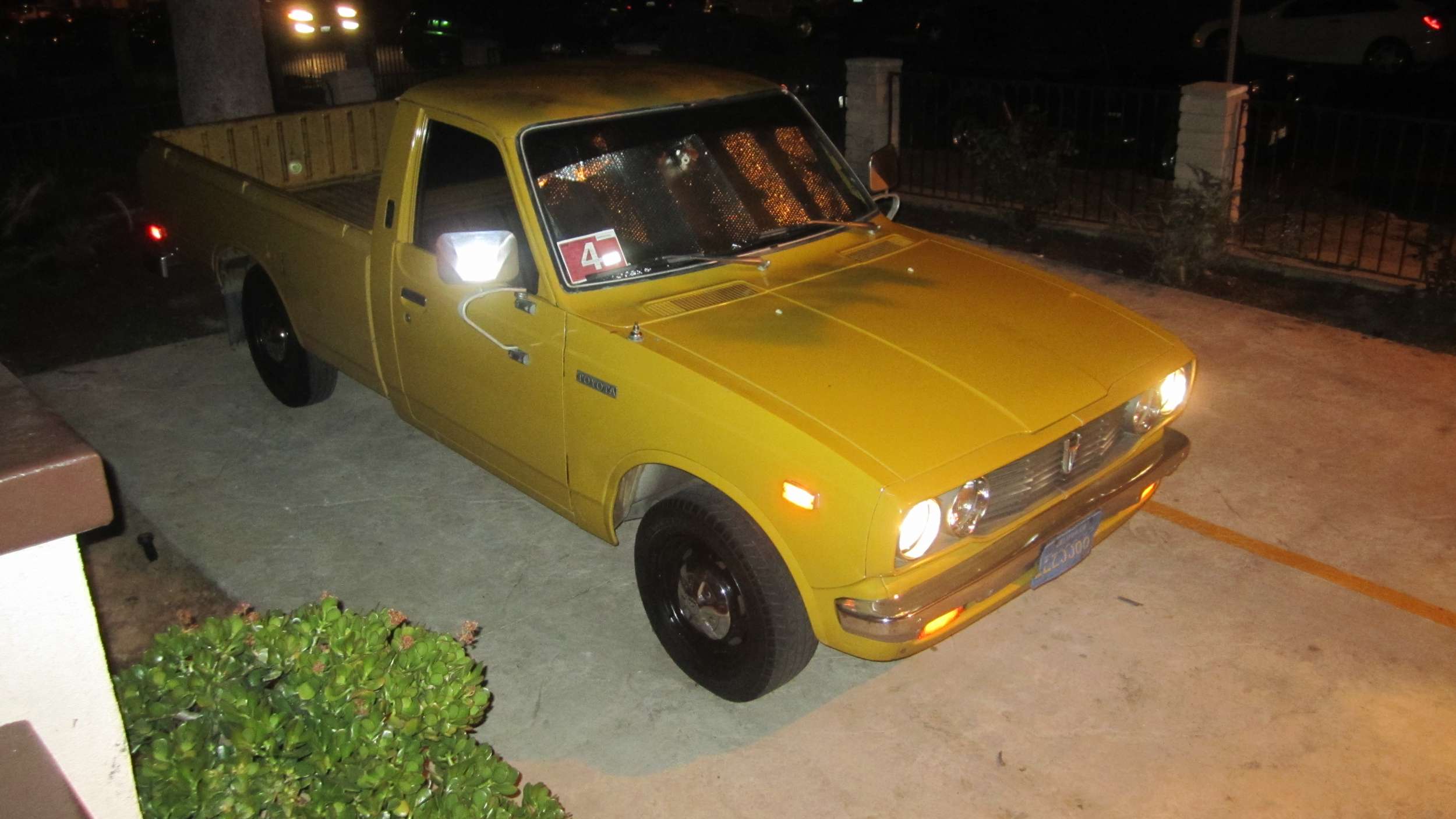 1976 Hi-Lux Project begins
