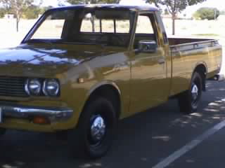 1977 TOYOTA HILUX