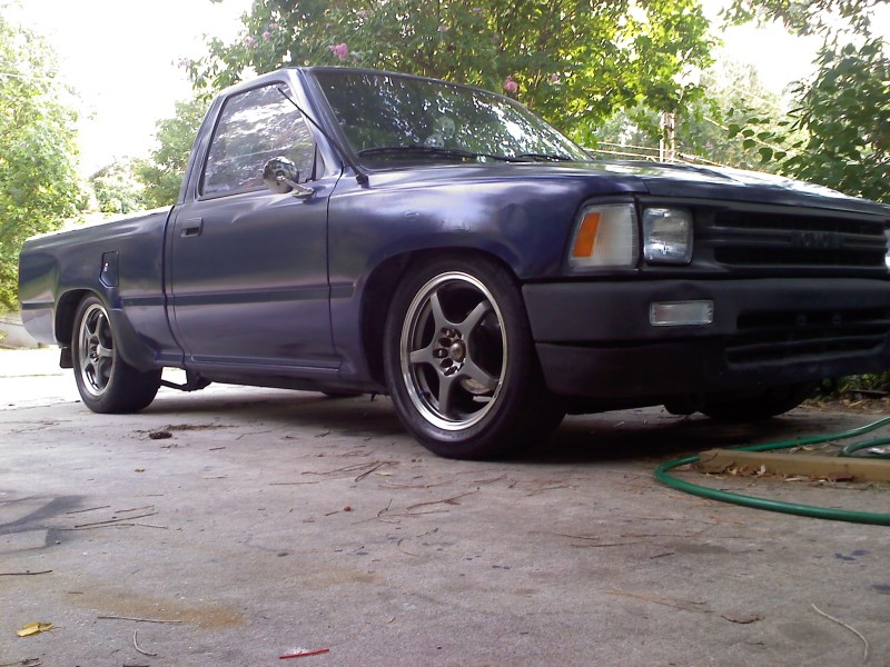 1989_Toyota_Pickup_badass1