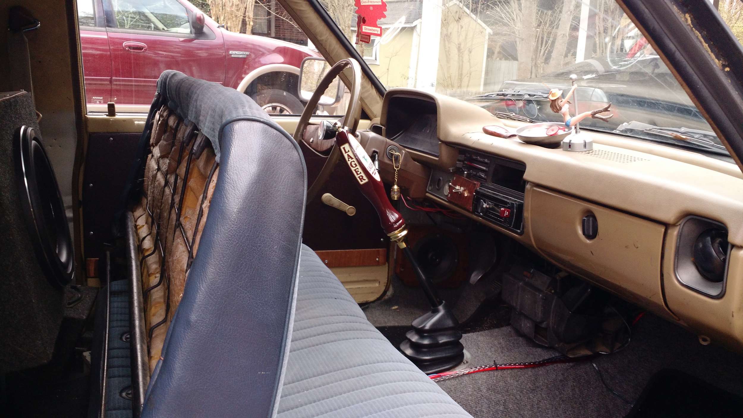 81 hilux