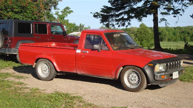 81 V8 Red Toy