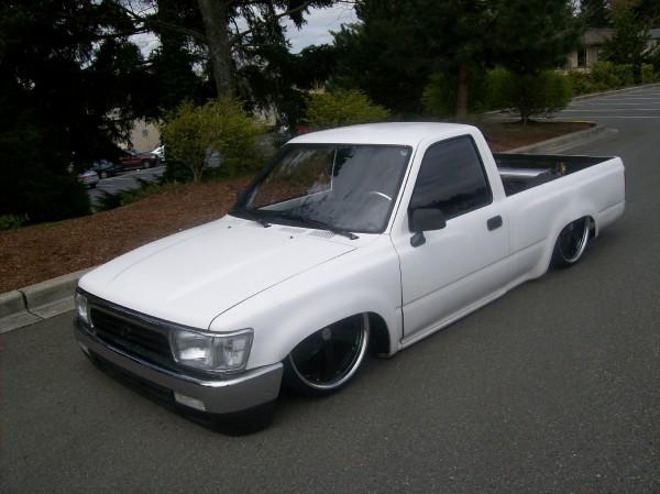 94 Toyota B/D on 20's to the rocker