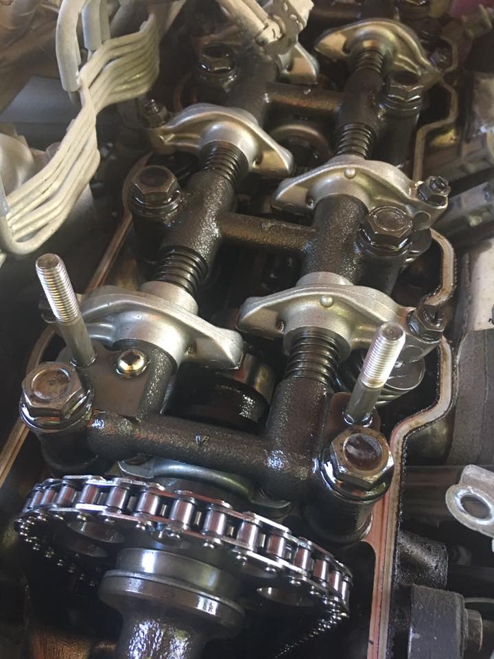 Changing valve cover gasket