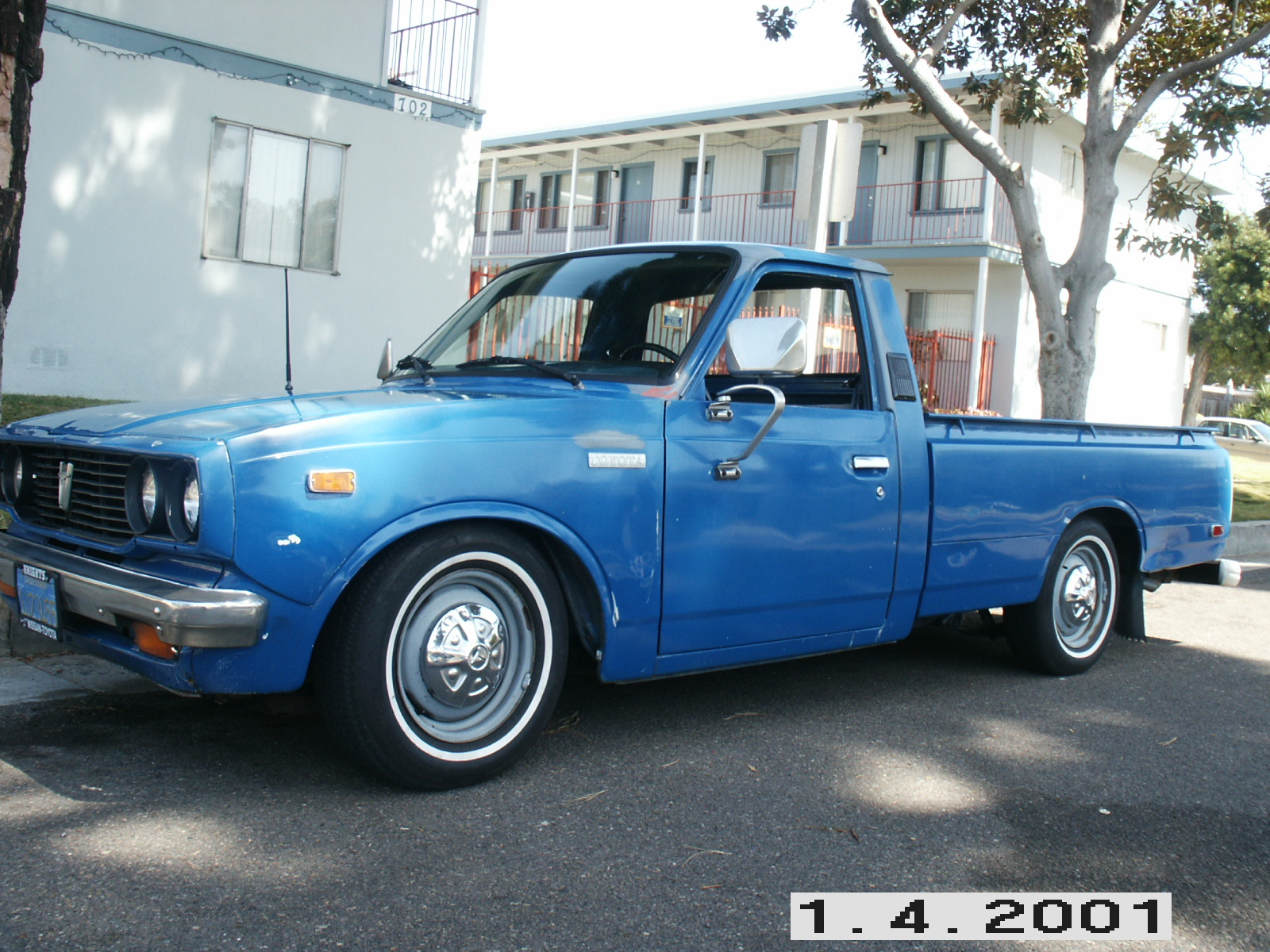 current photo worng date)78 toyota longbed