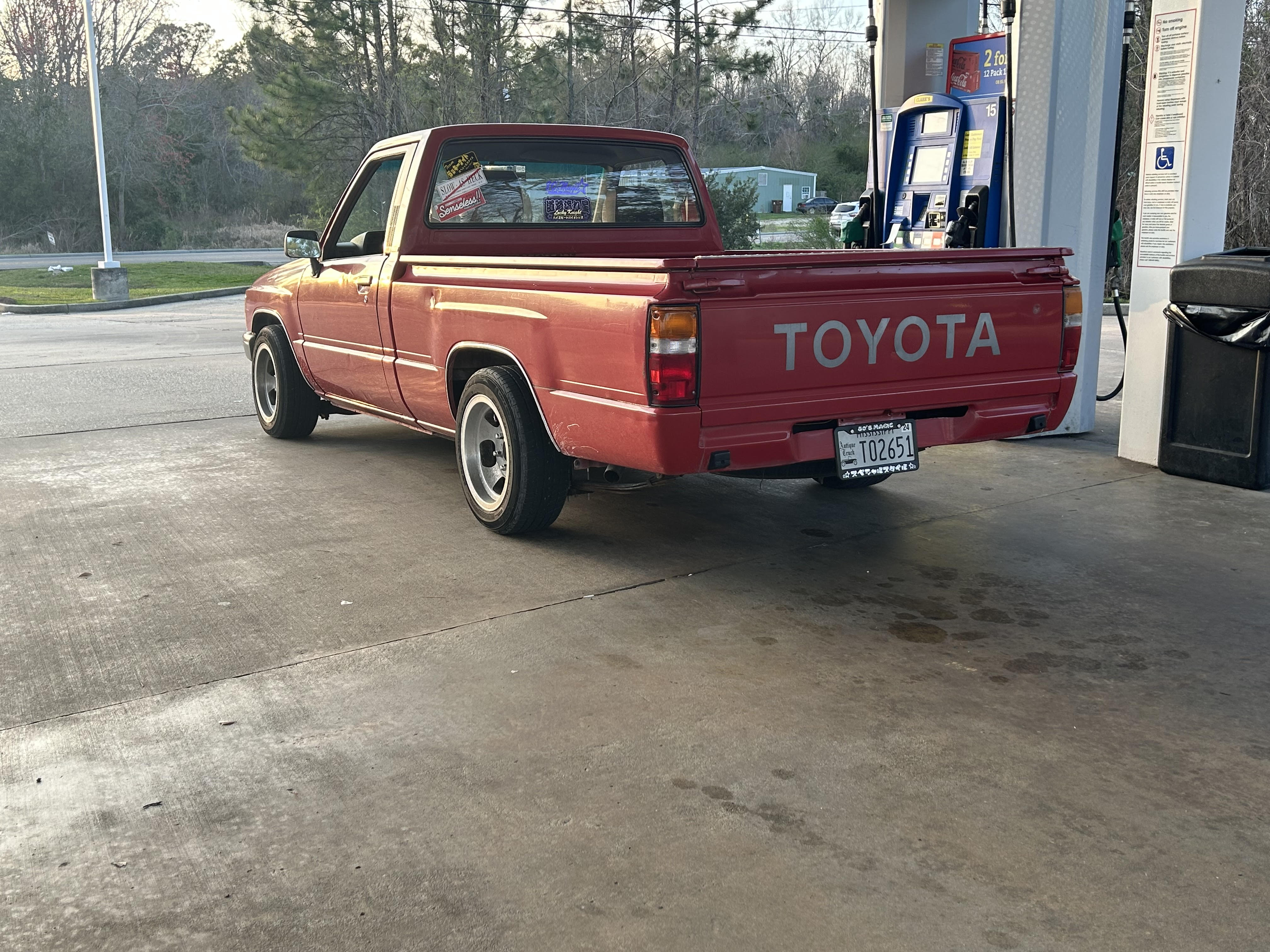 Gasstationpic