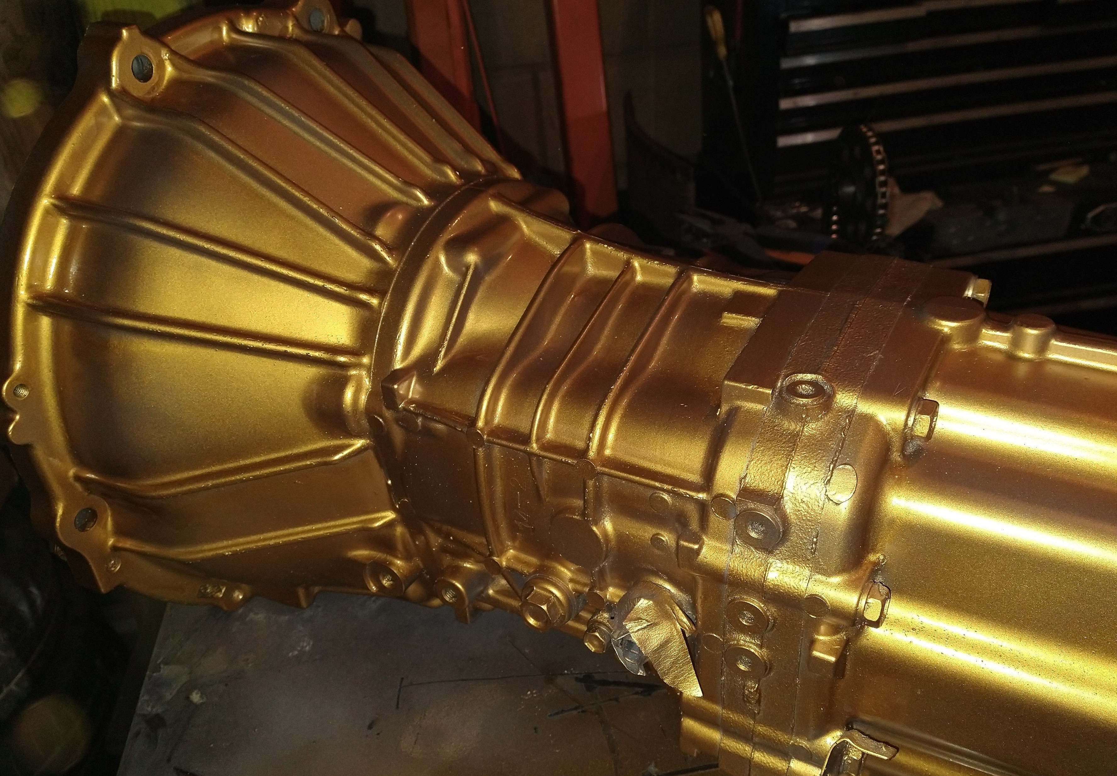 Metallic gold flake to finish it off!
