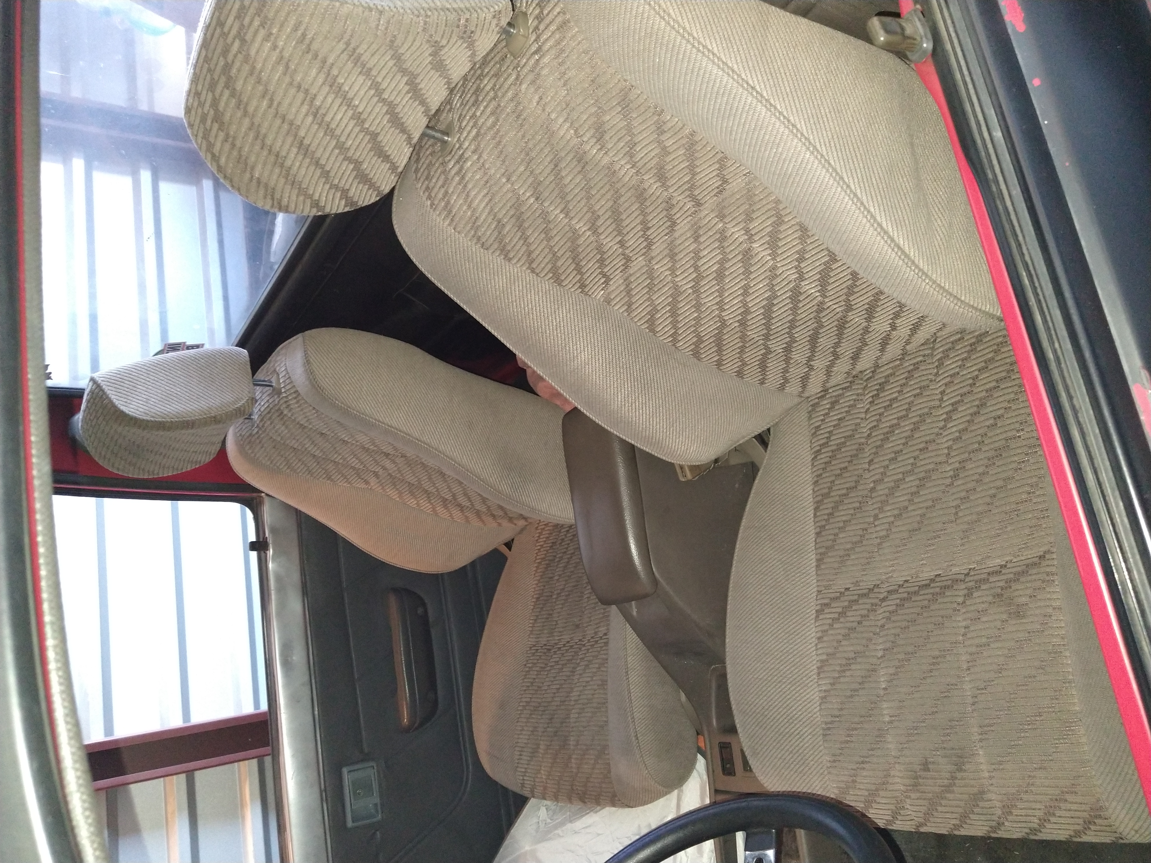 SR5 seats