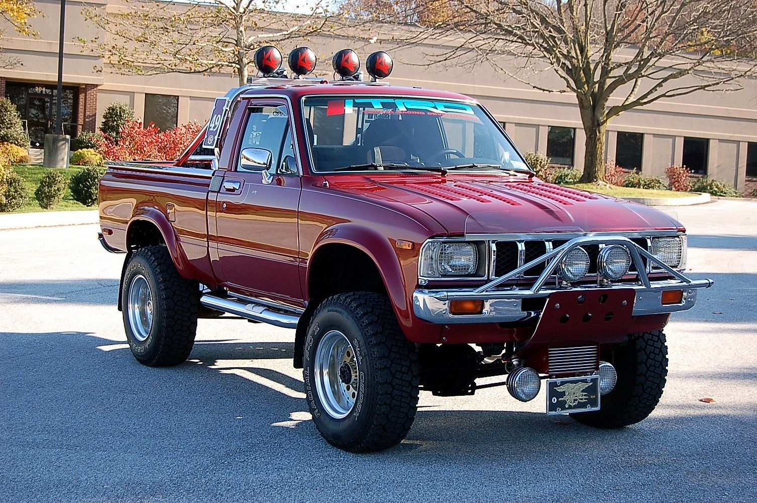 Toyota_Truck-2011_048AA